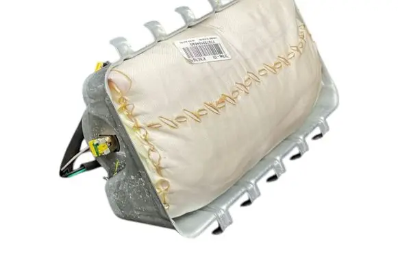 Chrysler Voyager Passenger airbag 77073310469D 77873210025 P05108819AA