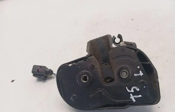 Volkswagen Transporter - Caravelle T5 Sliding door lock 7H0843603