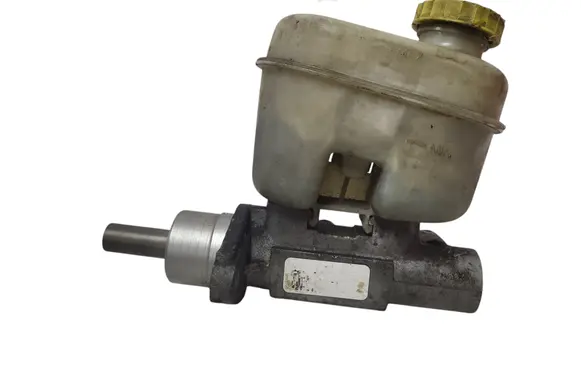 Jeep Grand Cherokee (WJ) Master brake cylinder