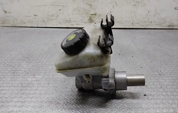 Opel Zafira B Master brake cylinder