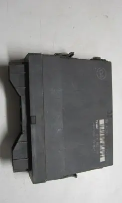 Mercedes-Benz CLK A209 C209 Central body control module 2098200326