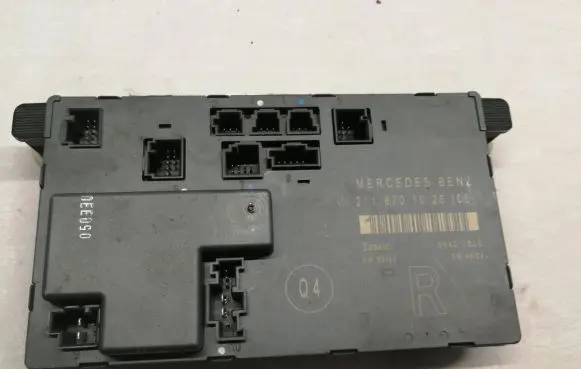 Mercedes-Benz E W211 Door control unit/module A2118701026