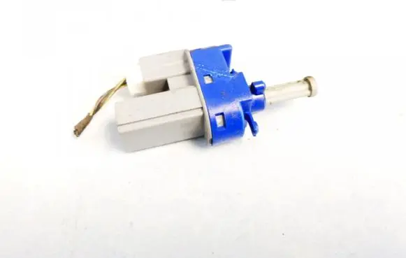 Mazda 3 I Brake pedal sensor switch bp4k