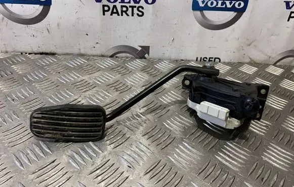 Volvo XC90 Accelerator throttle pedal 30683521