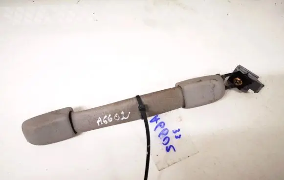 Subaru Impreza I Front interior roof grab handle