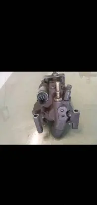 Land Rover Discovery 3 - LR3 Fuel injection high pressure pump A2C20003757 03760 F102