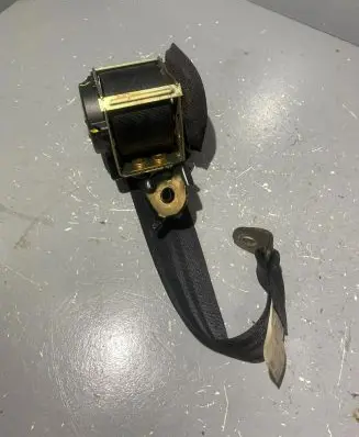 Mazda 3 I Rear seatbelt 602499904