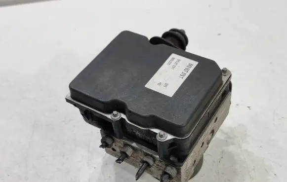 Audi A4 S4 B8 8K ABS Pump 8K0907379T