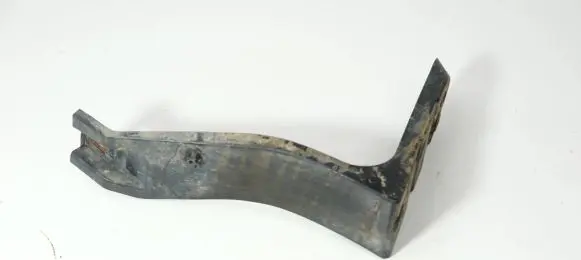 Audi A4 S4 B6 8E 8H Fender mounting bracket 8E0821137B