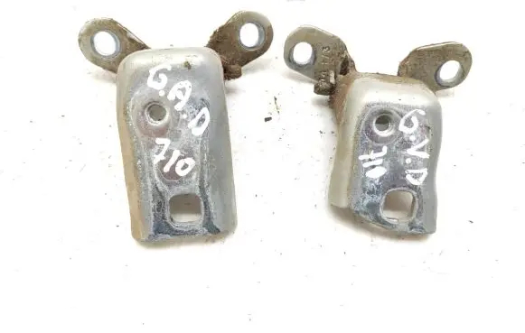 Mazda Tribute Rear door hinge set 4L8A7826800AA