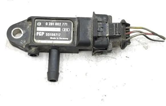 Alfa Romeo 159 Exhaust gas pressure sensor 0281002771 55198717