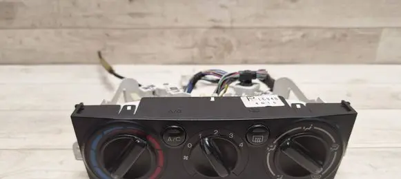Mazda MPV Climate control unit LC94B 4G16