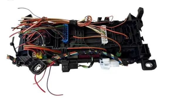 Mercedes-Benz B W246 W242 Fuse module A2465400040 2465400040