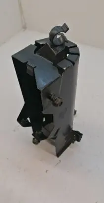 Volkswagen Transporter - Caravelle T5 Fuel filter bracket/mount holder 7H0127224B