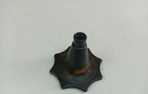 Opel Astra G Spare wheel bolt 13132390