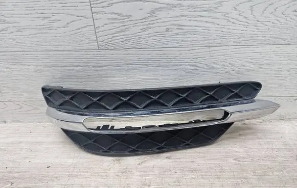 Mercedes-Benz C W204 Front bumper lower grill A2048803224