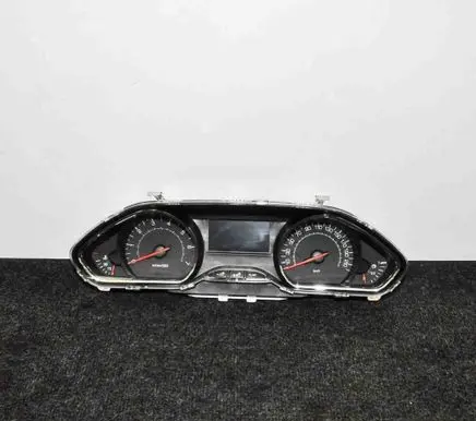Peugeot 208 Speedometer (instrument cluster) 9801904780