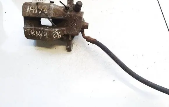 Toyota RAV 4 (XA30) Rear brake caliper