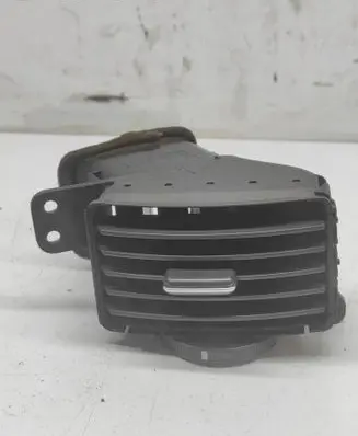 Toyota Corolla Verso E121 Dashboard side air vent grill/cover trim 5565064010