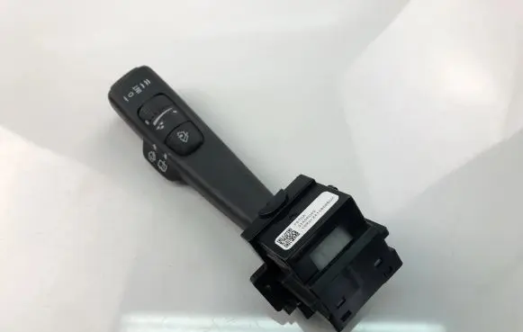 Volvo V70 Indicator stalk 31456042