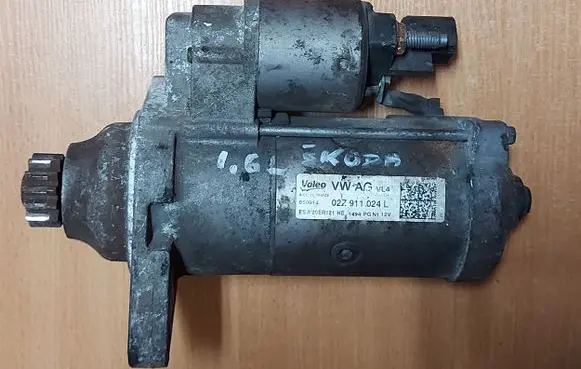 Skoda Octavia Mk2 (1Z) Starter motor 02Z911024L
