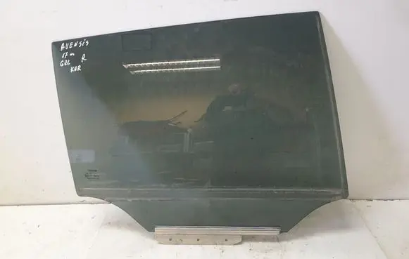 Toyota Avensis T270 Rear door window glass 43R006723