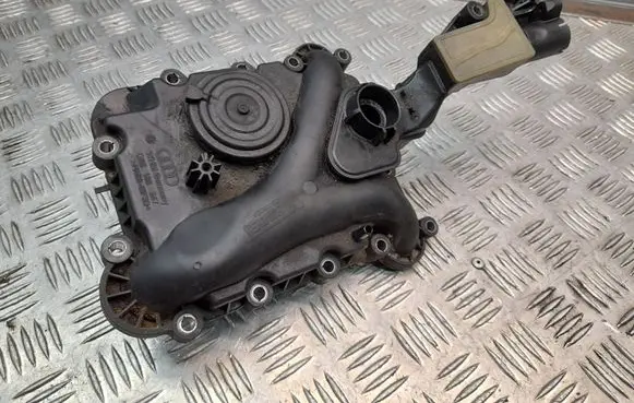 Audi Q7 4L Breather valve 06E103547