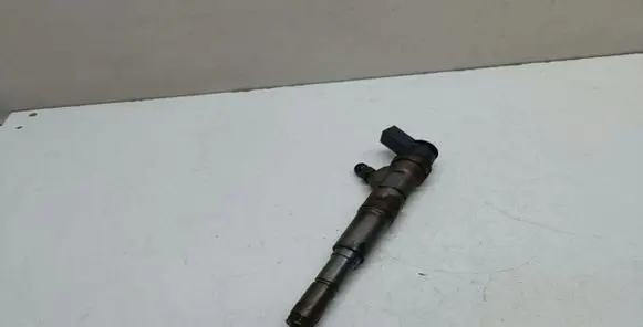 BMW 5 E60 E61 Fuel injector 7794435 0445110209