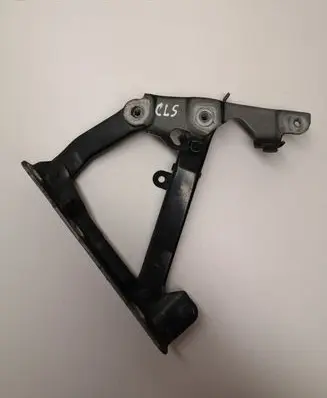 Engine bonnet/hood hinges