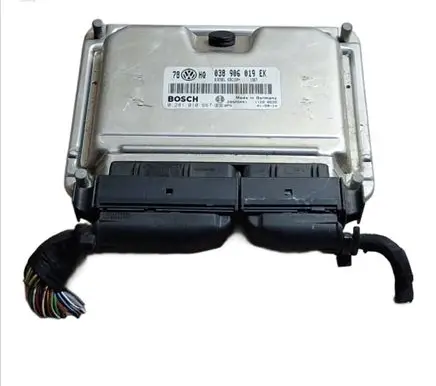 Volkswagen PASSAT B5.5 Engine control unit/module 038906019EK