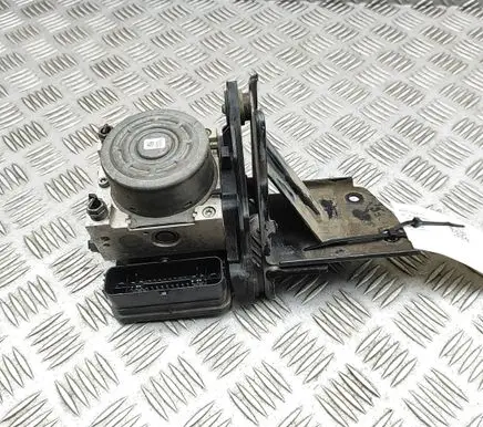 Volkswagen PASSAT B8 ABS Pump 3Q0614517K 3Q0907379K