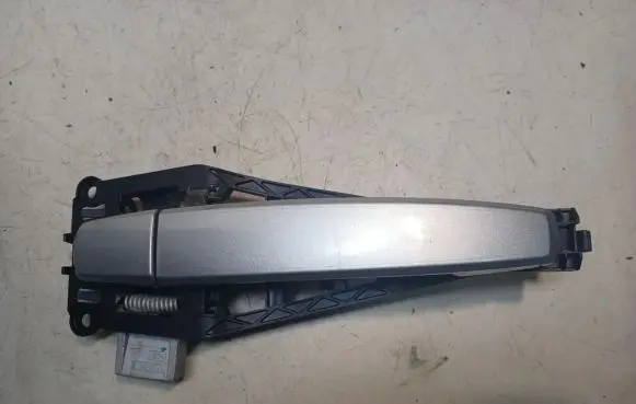 Opel Zafira B Rear door exterior handle 24463749