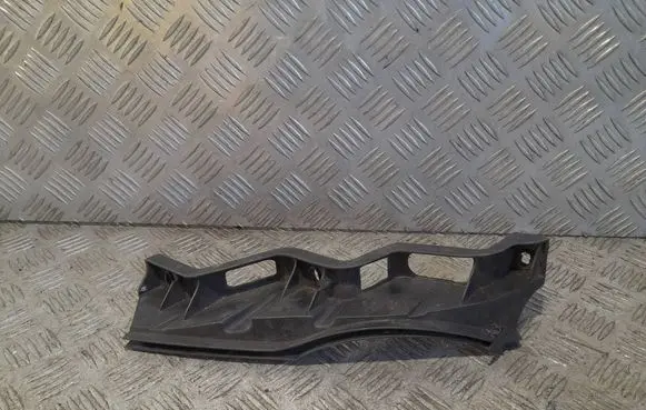 Volkswagen PASSAT B6 Front bumper mounting bracket 3C0807890