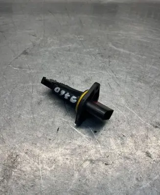 Mercedes-Benz C W203 Mass air flow meter 722684070 Z0006567