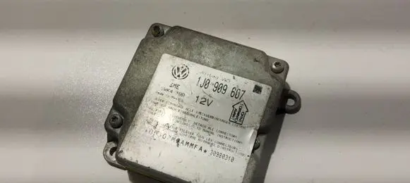 Volkswagen PASSAT B5 Airbag control unit/module 1J0909607