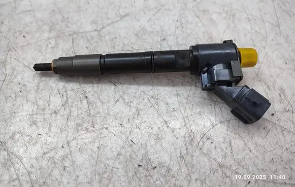 Fuel injector