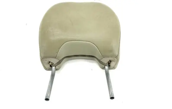 Volvo XC90 Front seat headrest 