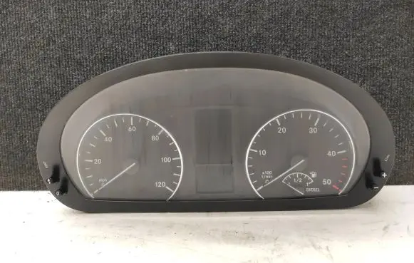 Mercedes-Benz Sprinter W906 Speedometer (instrument cluster) A9069008303 A906901580 A9069021001