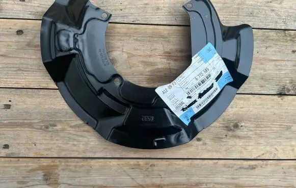 Mini One - Cooper Clubman R55 Front brake disc dust cover plate 34116772549 6772549