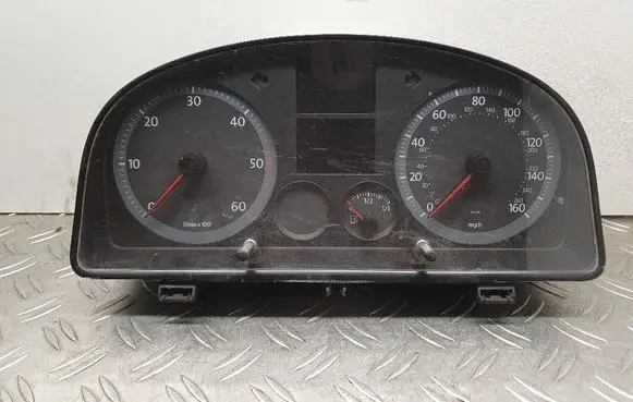 Volkswagen Caddy Speedometer (instrument cluster) 2K0920941A