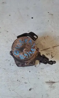 Nissan Qashqai+2 Vacuum pump 8201005306