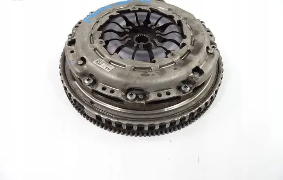 Nissan Pulsar Clutch set kit 301013644R