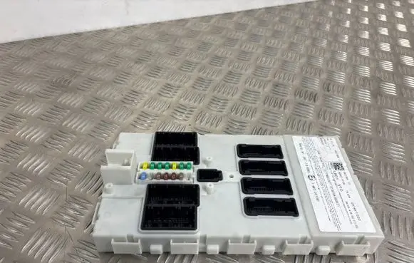 BMW 2 F46 Central body control module 6821966 5874677522 59RC11F05