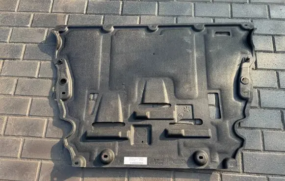 Ford S-MAX Engine splash shield/under tray DG936P013BL