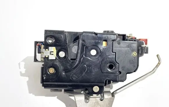 Audi A4 S4 B6 8E 8H Rear door lock 8E0839016C