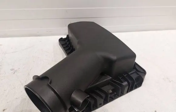 Ford Mustang VI Air filter box cover FR3Z9661A