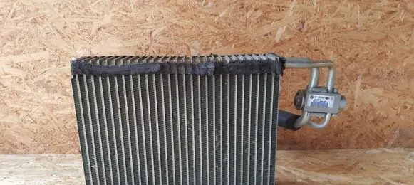 Air conditioning (A/C) radiator (interior)