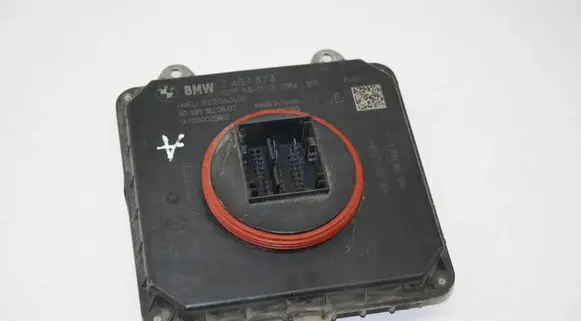 BMW X6 F16 LED ballast control module 7457873