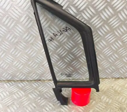 Opel Agila B Front door window glass four-door 43R004337