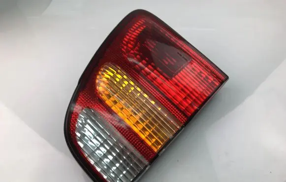 Toyota Land Cruiser (J100) Tailgate rear/tail lights 8158060120
